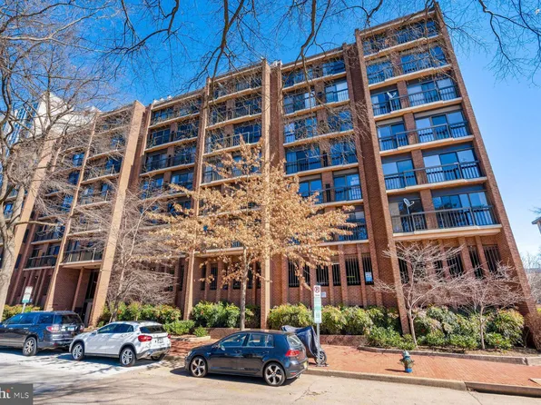 1001 26th St NW APT 303, Washington, DC 20037