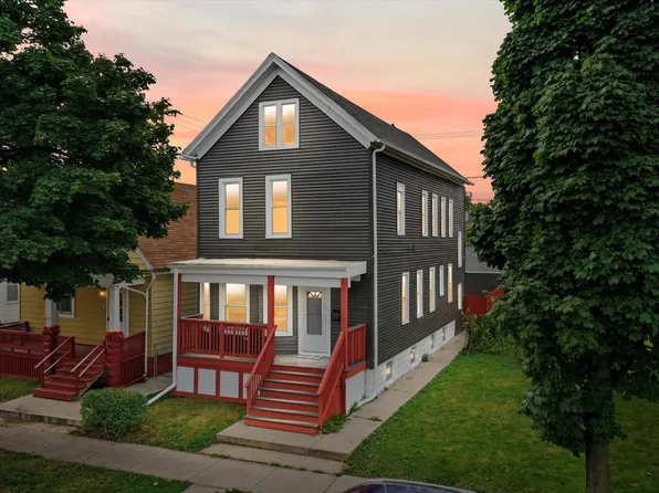 1127 West Maple STREET, Milwaukee, WI 53204