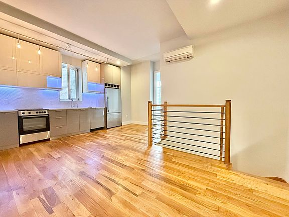 2nd image of 1038 Greene Ave APT 1A