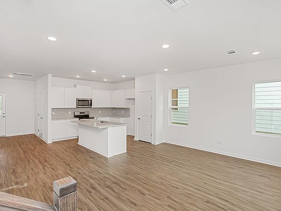 3rd image of 205 Oasis Dr Lot 214