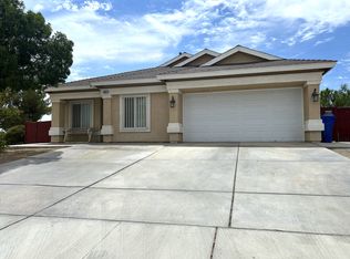 10657 Wakefield St E, Adelanto, CA 92301