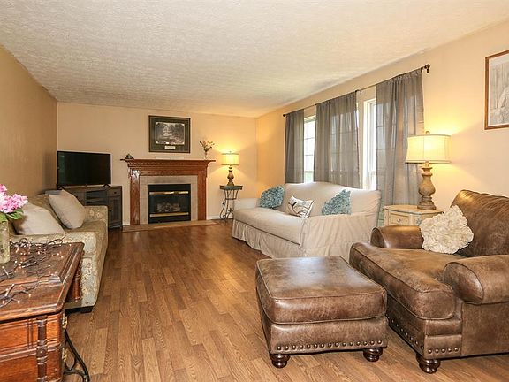 5th image of 1418 Lela Ln