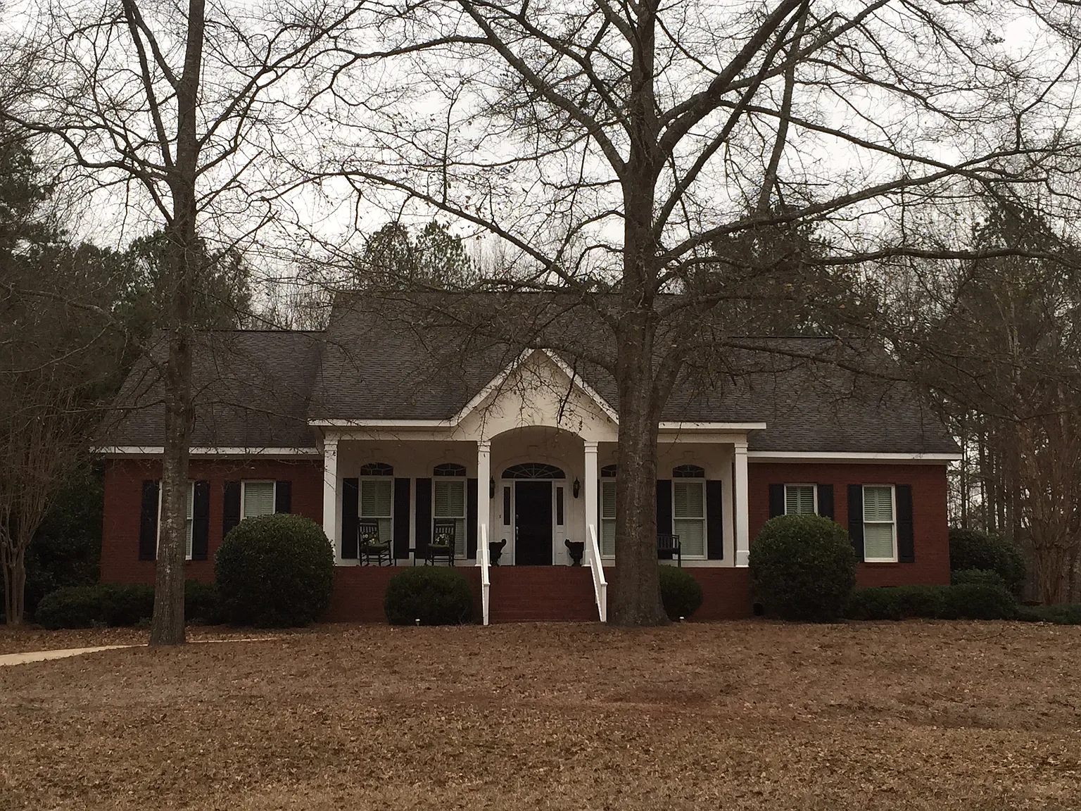 696 Wentworth Way photo 1