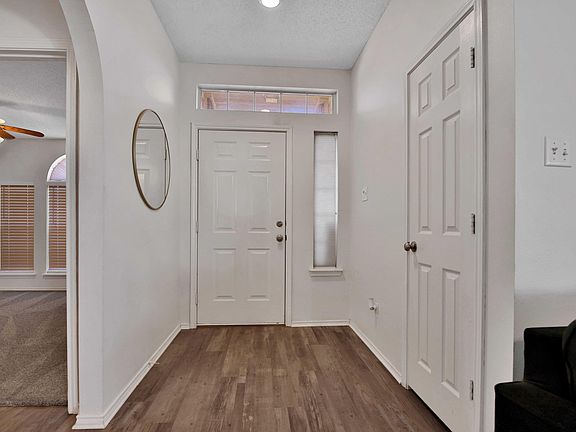 4th image of 2907 90th St