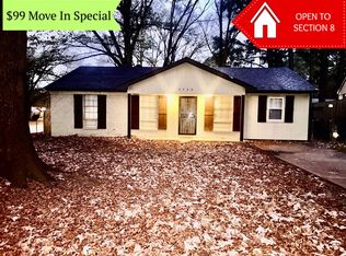 3750 Ridgemont Rd, Memphis, TN 38128