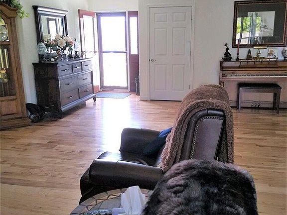 3rd image of 3415 Ross Ave