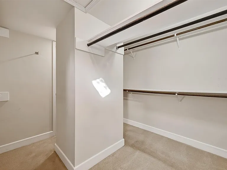 5338 Brownway St #B19 — Photo 12
