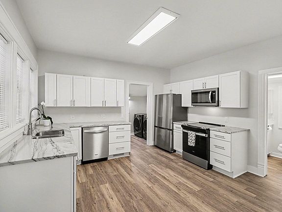 5th image of 1036 Denner St