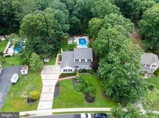 4 Arcadian Dr, Sicklerville, NJ 08081