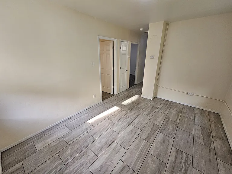 2453 Prospect St — Photo 3