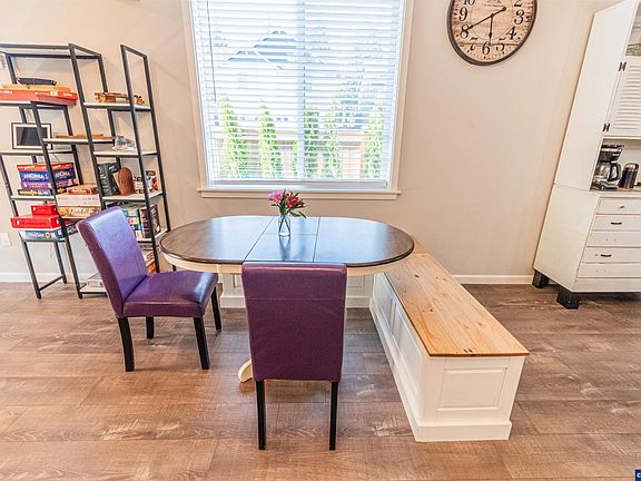 5th image of 4023 SE Emily Way