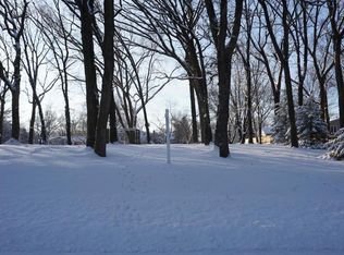 710 N Park Pl, Saint Cloud, MN 56301