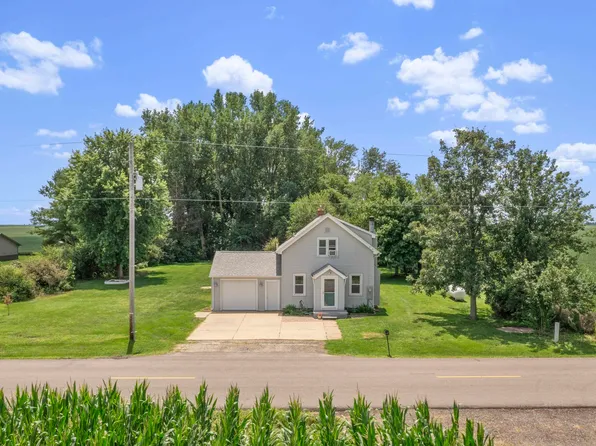 30437 Dutch Ln, Washington, IL 61571