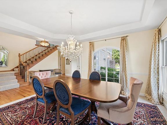 2nd image of 527 Mallard Point Dr
