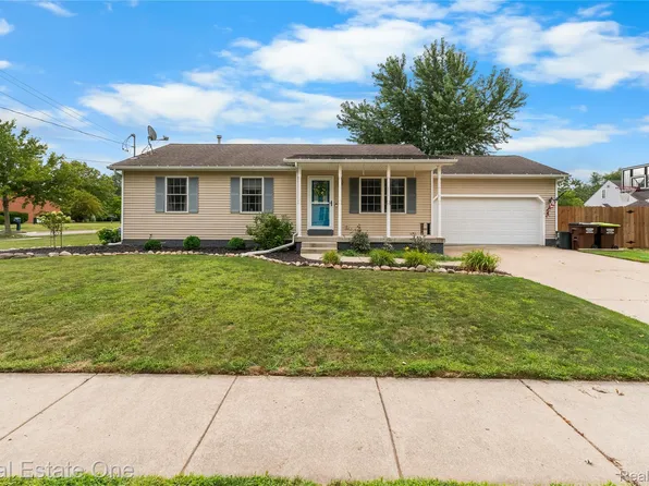 1100 Jane St, Tecumseh, MI 49286