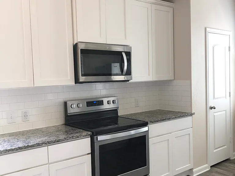 305 Turquoise Ln — Photo 7