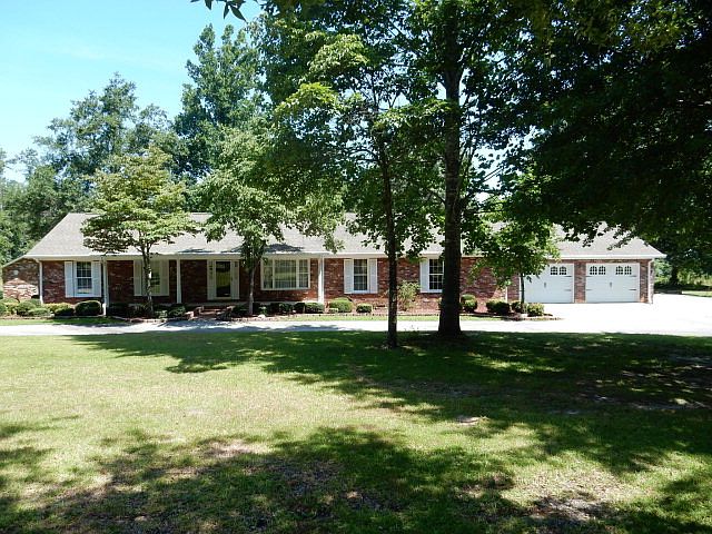 1st image of 582 Twin Oak Ln