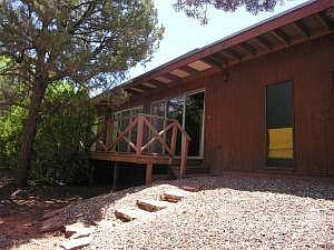 385_Juniper_Dr_Sedona_AZ_Front-Deck (Lar