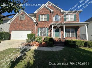 1108 Boxelder Ln, Charlotte, NC 28262