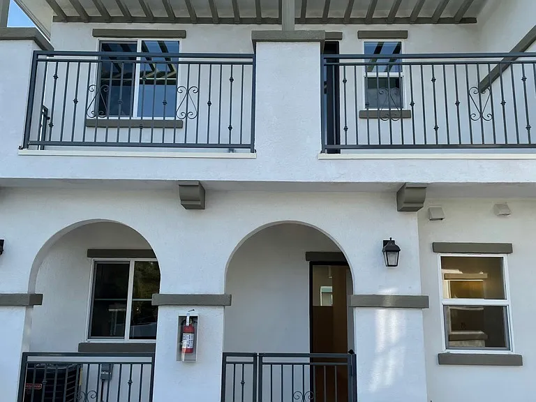 1116 N Monterey St #C — Photo 2