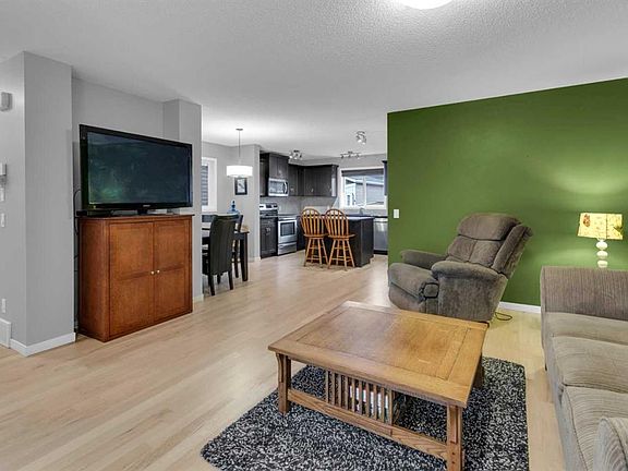 4th image of 367 S Fireside Pl
