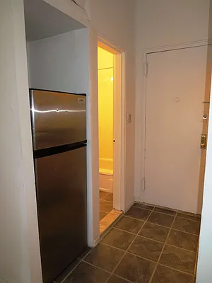 Rented by Waverly Realty Associates | media 19