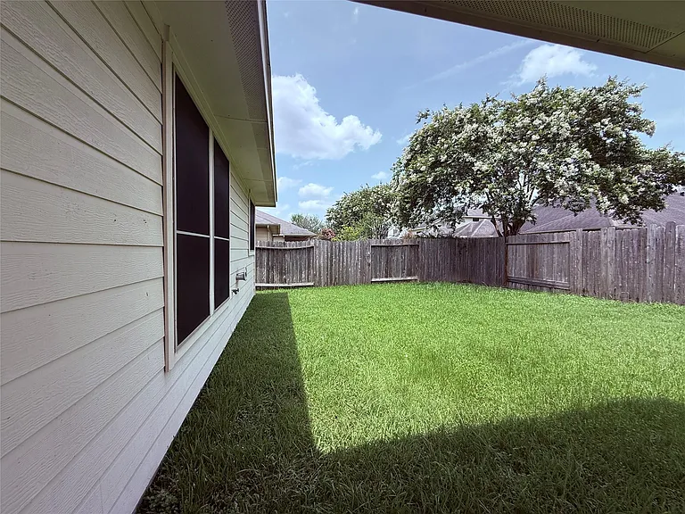 7323 Boerne Creek Dr — Photo 33