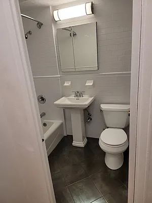 Rented by Punia & Marx Inc. | media 11