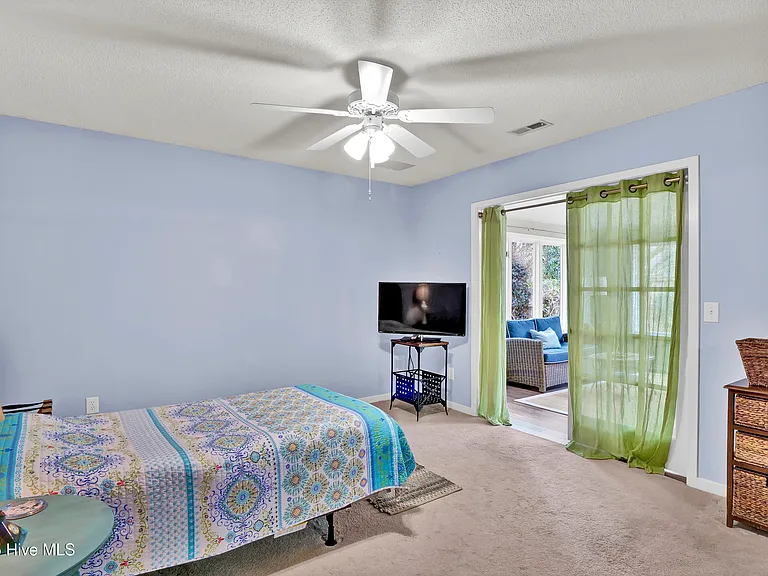 7204 Lounsberry Ct — Photo 24