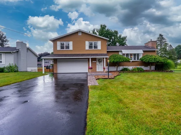 302 Jewell Dr, Liverpool, NY 13088