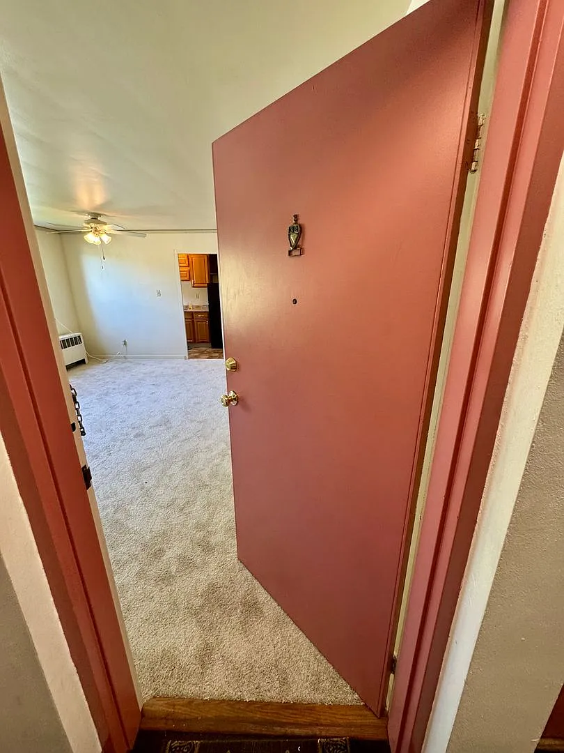 816 Perry Highway — Photo 4