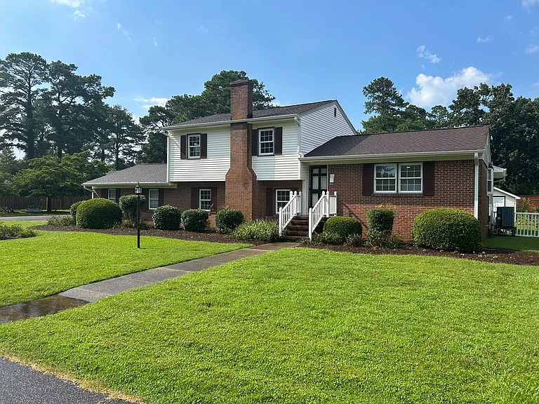 4904 Leatherneck Rd — Photo 1
