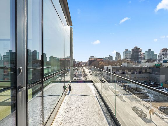 5th image of 556 Baltic St #505