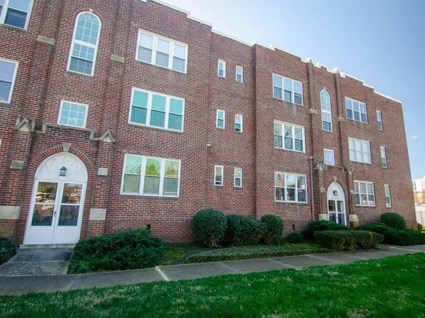 230 Swimming Point Walk #C2, Portsmouth, VA 23704