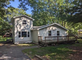 116 Stamford Rd, Dingmans Ferry, PA 18328