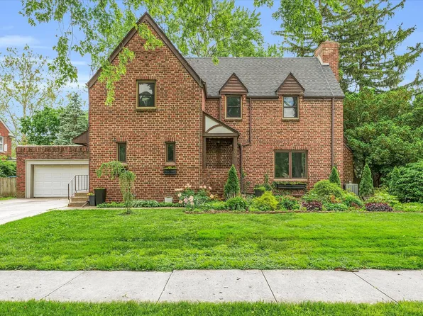 908 W Green St, Champaign, IL 61821