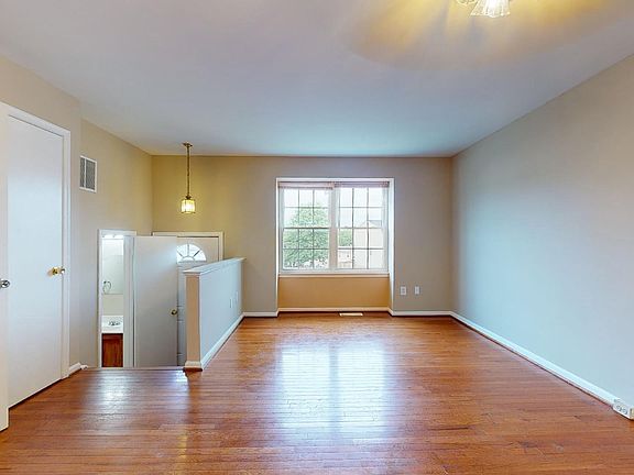 4th image of 1952 Winslow Ct