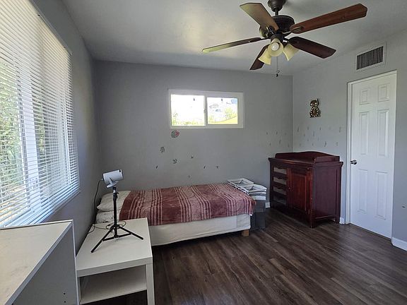 4th image of 2237 W Catalina Dr