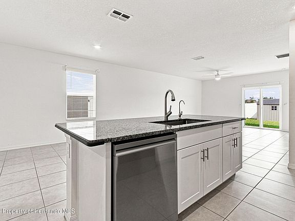 4th image of 13659 Newbridge St
