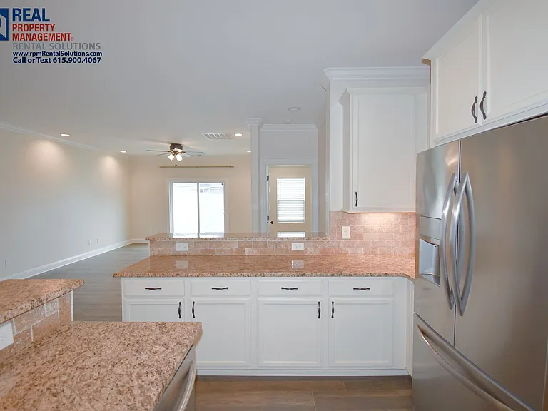3414 Pershing Dr — Photo 8