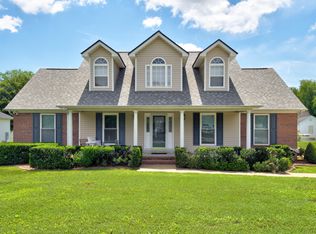 8602 Boulder View Dr, Soddy Daisy, TN 37379