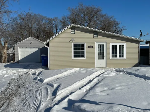 211 Minnesota Ave, Detroit Lakes, MN 56501