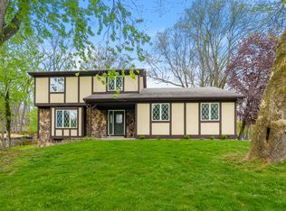 5814 Scenic Way Dr, Kalamazoo, MI 49009