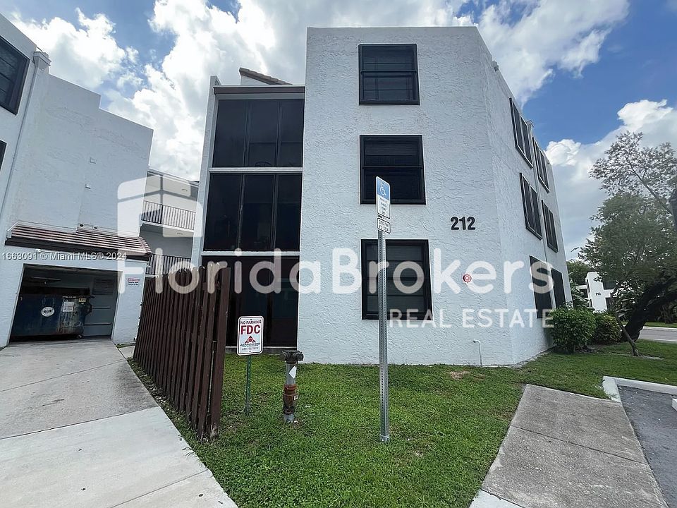 1st image of 212 Lake Pointe Dr #209-360