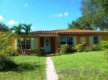 1st image of 1355 NE 133rd St