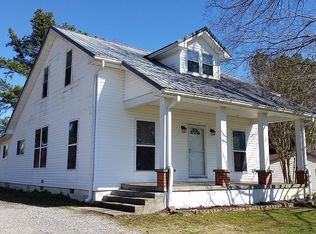 212 Hillwood St, Eddyville, KY 42038