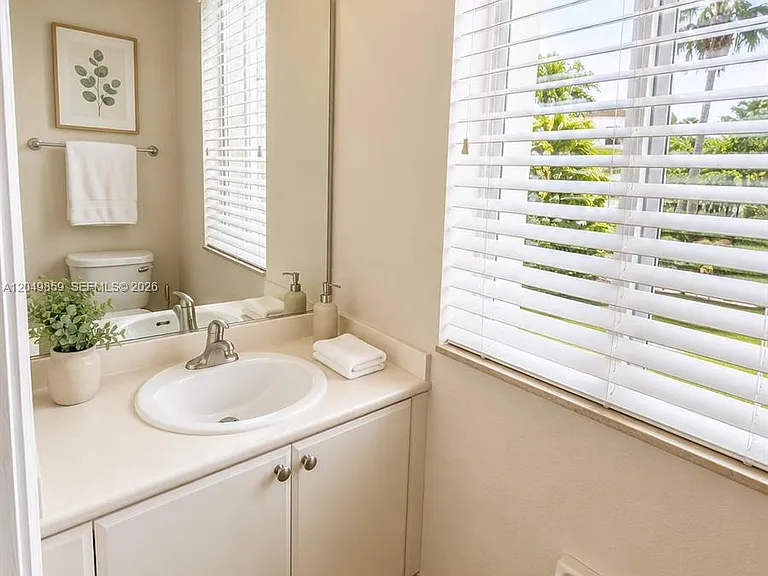 1413 SE 27th Ct #7 — Photo 15