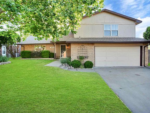 4th image of 4812 NE Winfield Cir