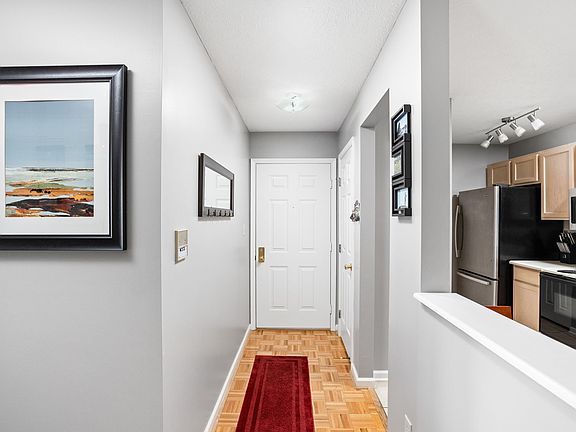 5th image of 8410 Glenwillow Ln Unit 103