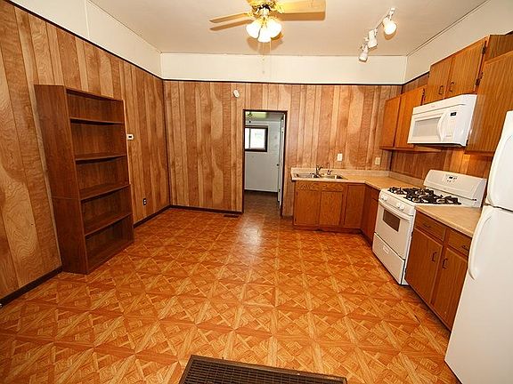 4th image of 119 Adkins Ave #A